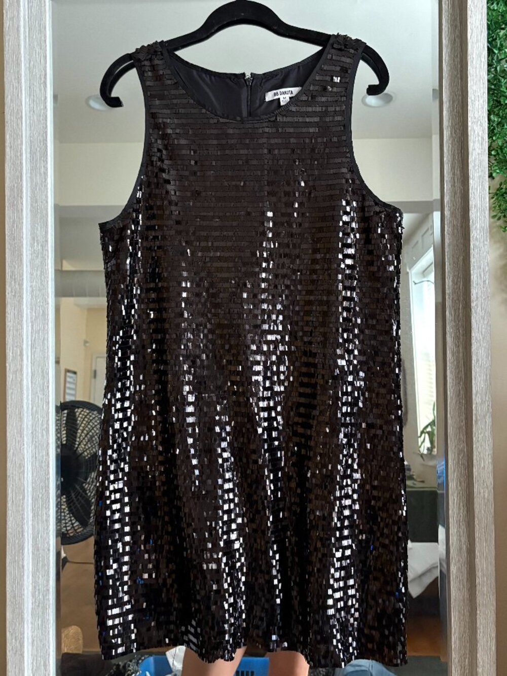 BB Dakota Black Sequin Shift Dress M